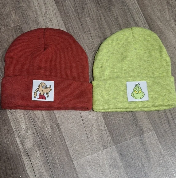 ❄️ Kids Beanie Set The Grinch And His Dog  Red and Green☃️ - Picture 2 of 5
